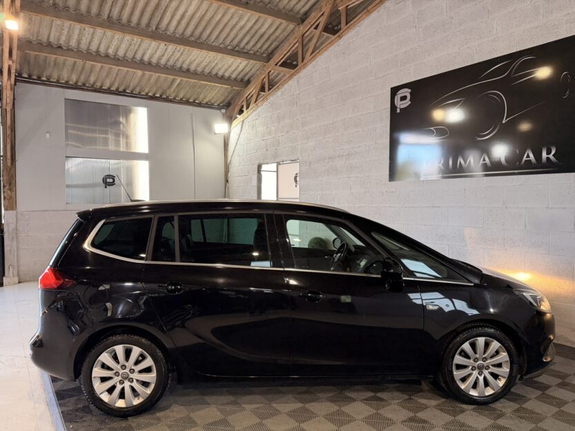 Voiture OPEL ZAFIRA
