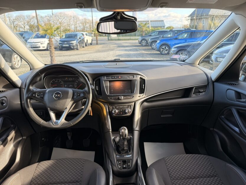 Voiture OPEL ZAFIRA