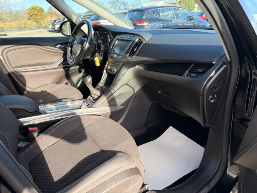 Voiture OPEL ZAFIRA