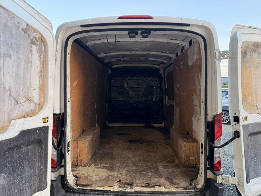 Voiture FORD TRANSIT 2T FG