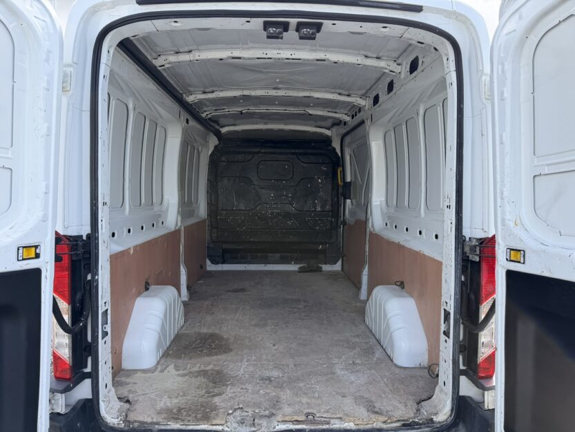 Voiture FORD TRANSIT 2T FG