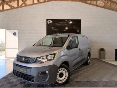 annonce PEUGEOT PARTNER LONG 950KG BLUEHDI 100CH S&S BVM5 ASPHALT Primar Car