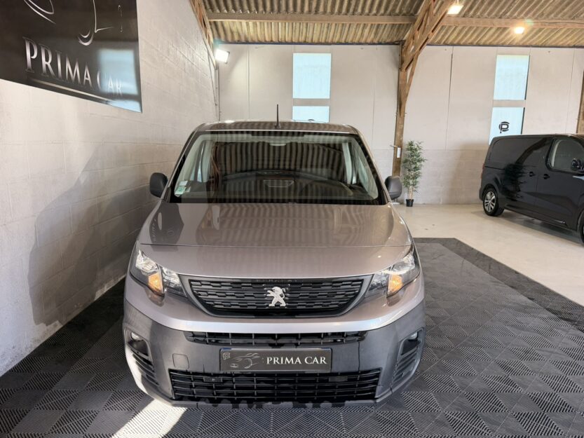 Voiture PEUGEOT PARTNER