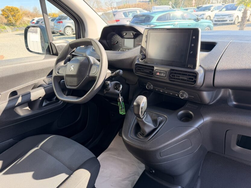 Voiture PEUGEOT PARTNER