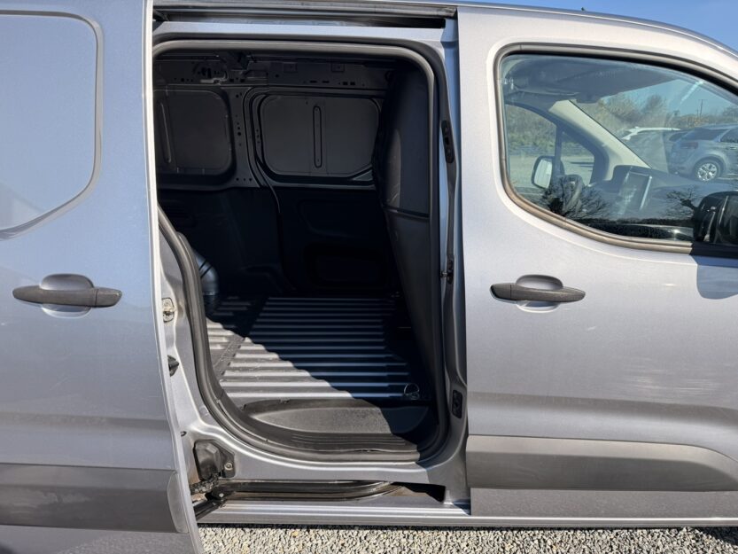 Voiture PEUGEOT PARTNER