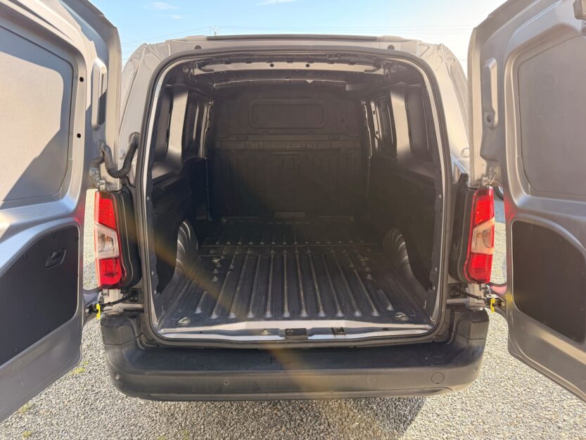 Voiture PEUGEOT PARTNER