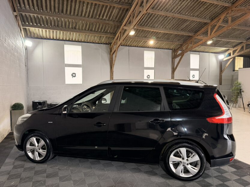 Voiture RENAULT GRAND SCENIC III