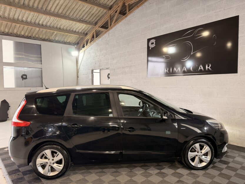 Voiture RENAULT GRAND SCENIC III