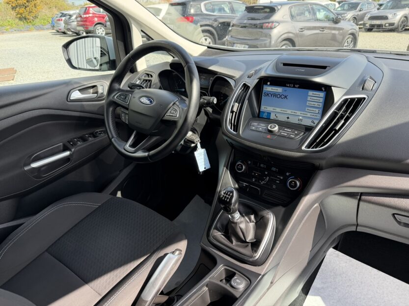Voiture FORD C-MAX