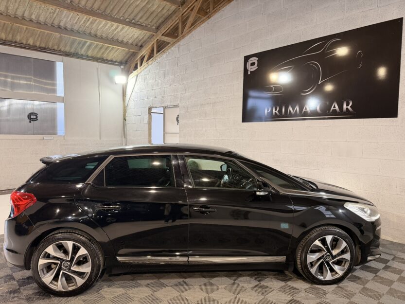 Voiture CITROEN DS5
