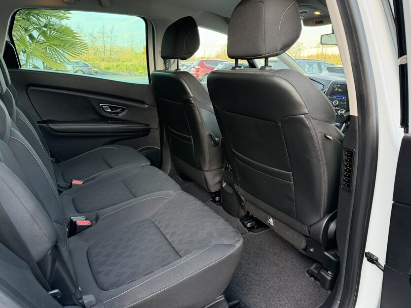 Voiture RENAULT GRAND SCENIC IV