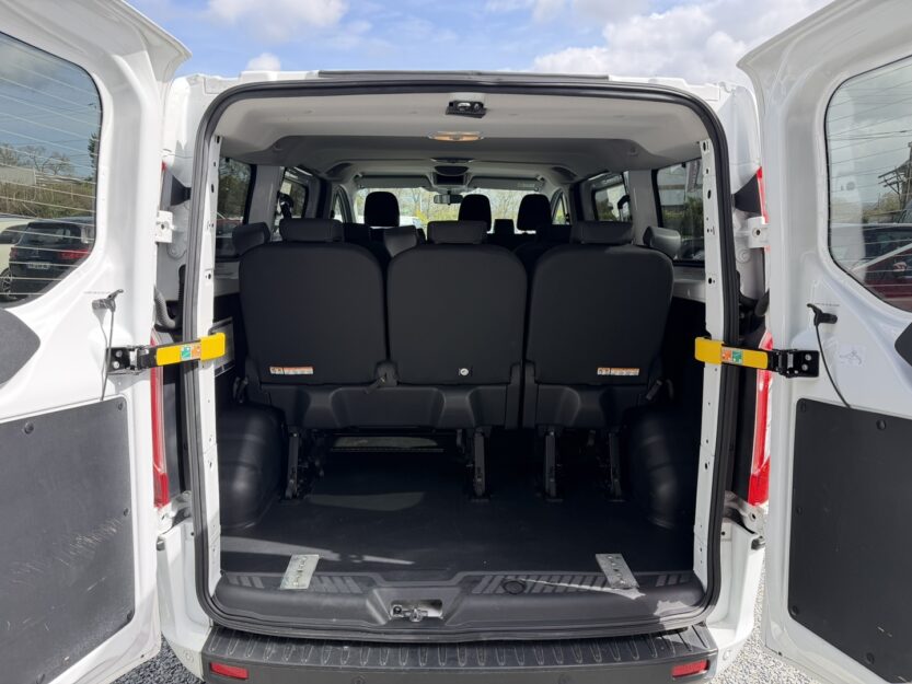 Voiture FORD TRANSIT CUSTOM KOMBI