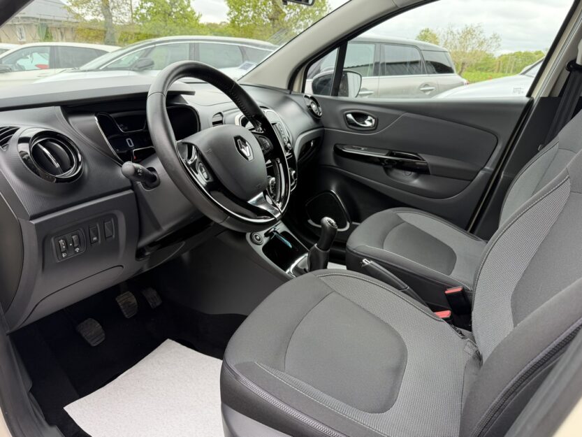 Voiture RENAULT CAPTUR
