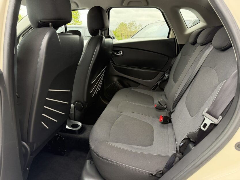 Voiture RENAULT CAPTUR