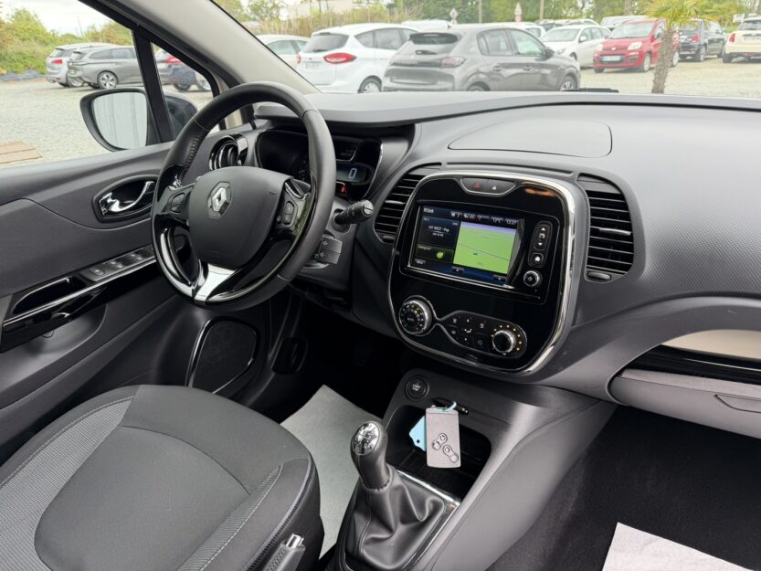 Voiture RENAULT CAPTUR