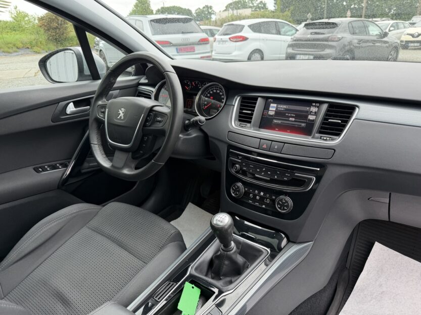 Voiture PEUGEOT 508 SW