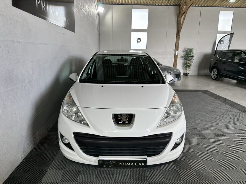 Voiture PEUGEOT 207+