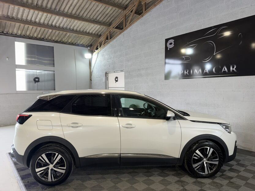 Voiture PEUGEOT 3008