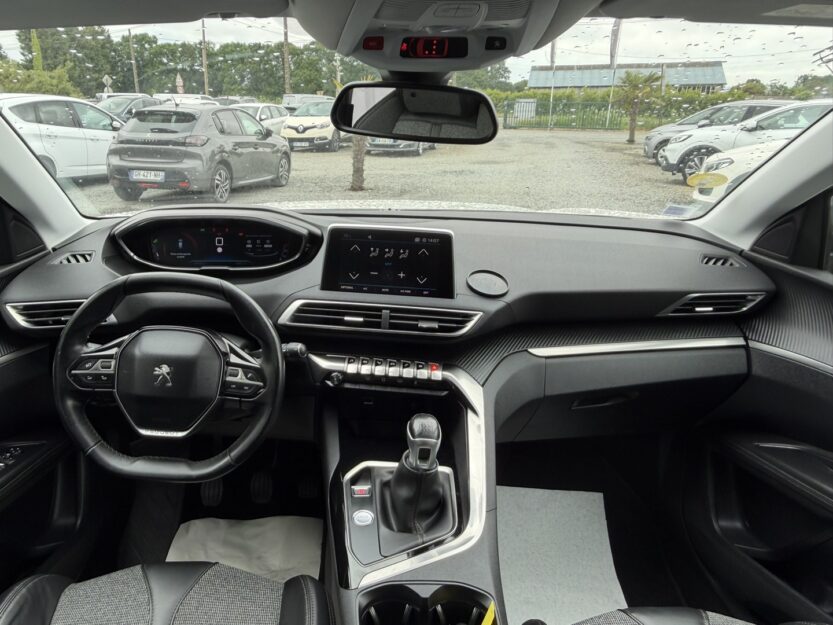 Voiture PEUGEOT 3008