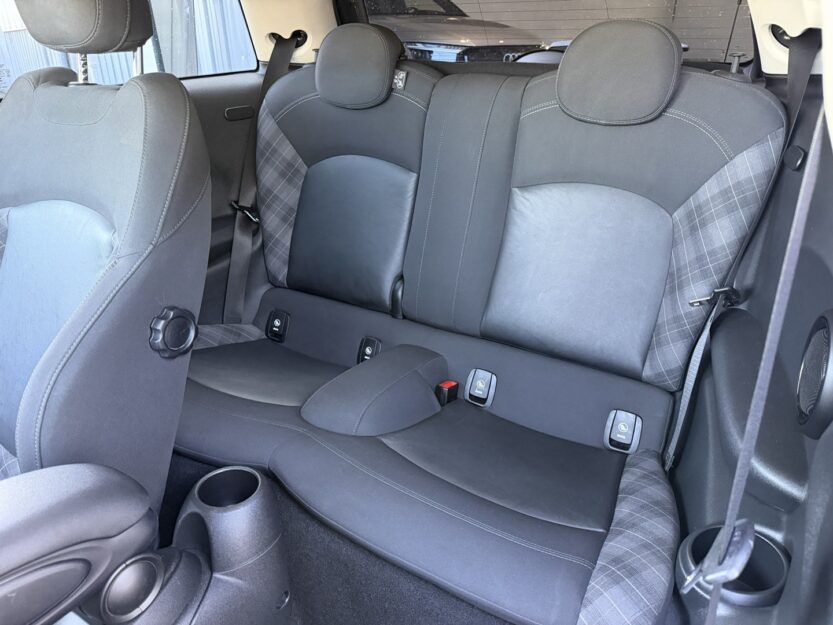 Voiture MINI MINI