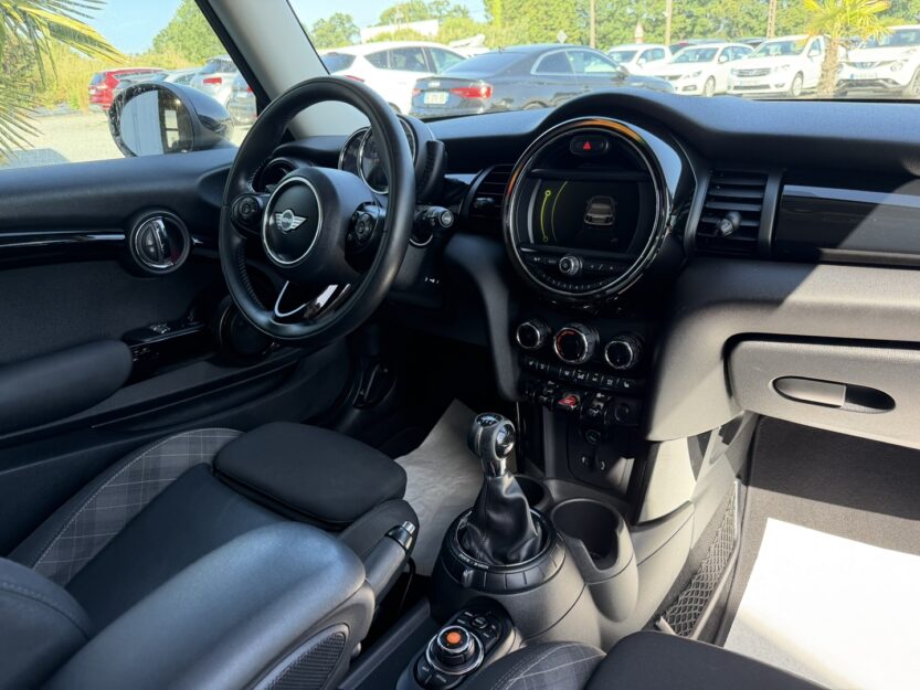 Voiture MINI MINI