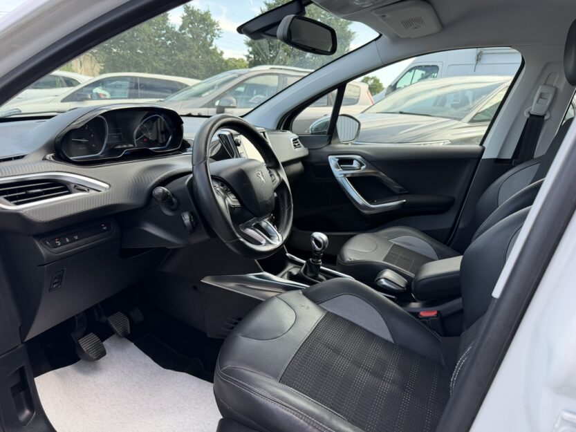Voiture PEUGEOT 2008