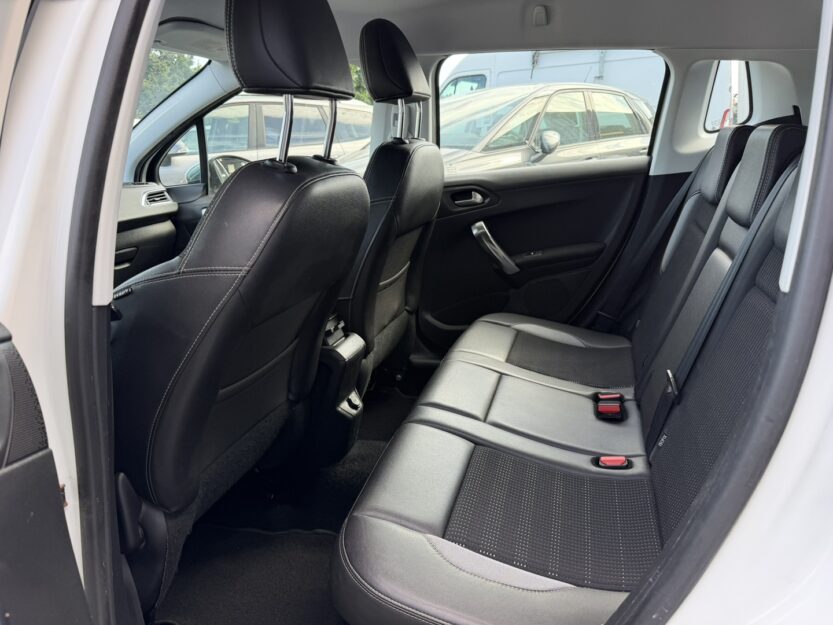 Voiture PEUGEOT 2008
