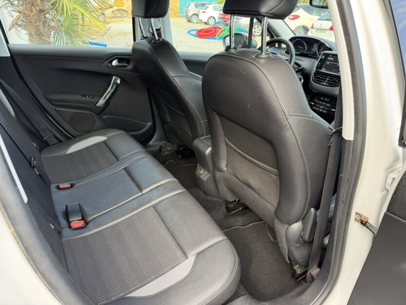 Voiture PEUGEOT 2008