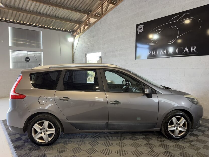 Voiture RENAULT GRAND SCENIC III