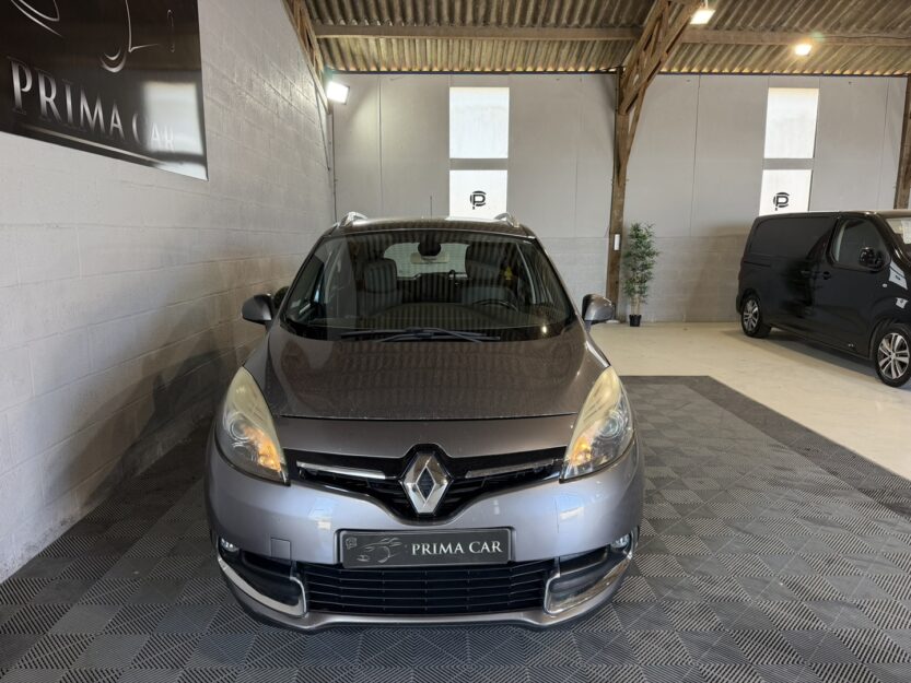 Voiture RENAULT GRAND SCENIC III