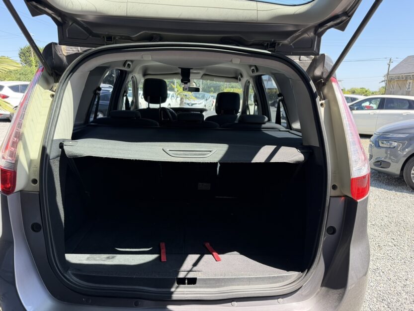 Voiture RENAULT GRAND SCENIC III