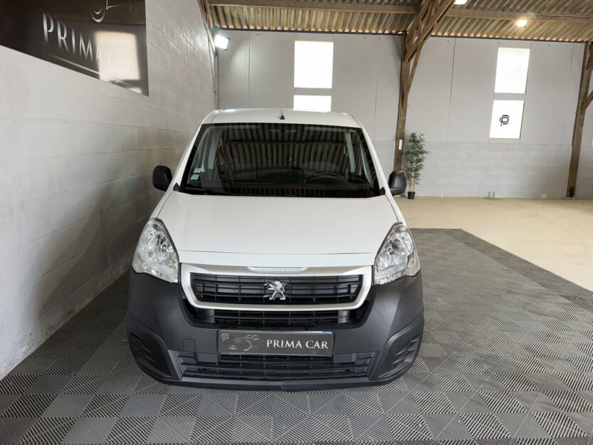 Voiture PEUGEOT PARTNER