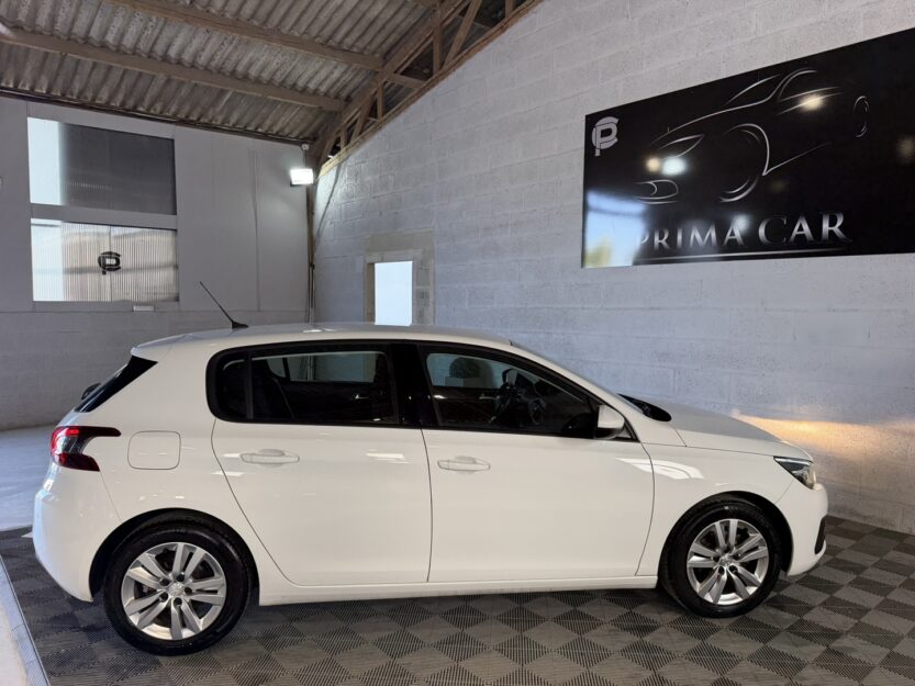 Voiture PEUGEOT 308