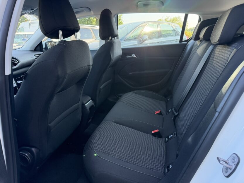 Voiture PEUGEOT 308