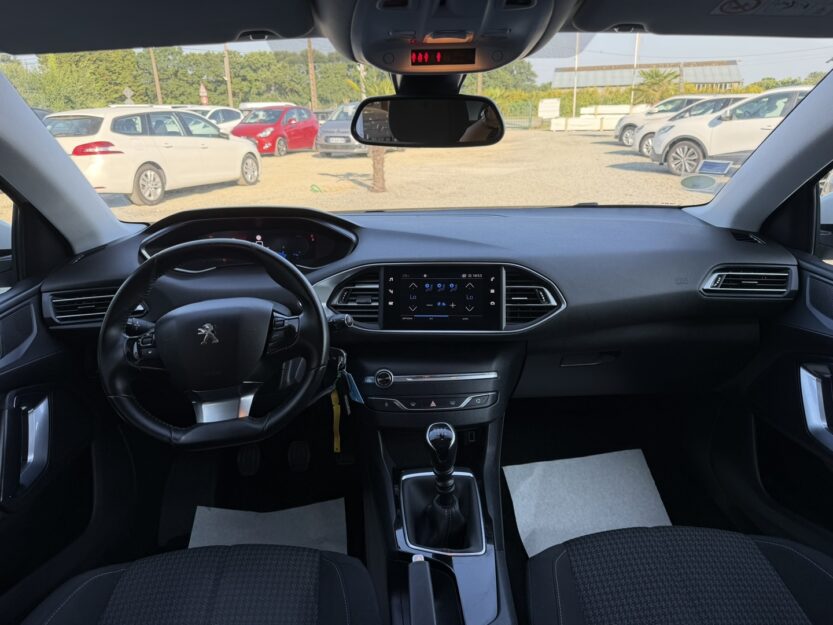Voiture PEUGEOT 308