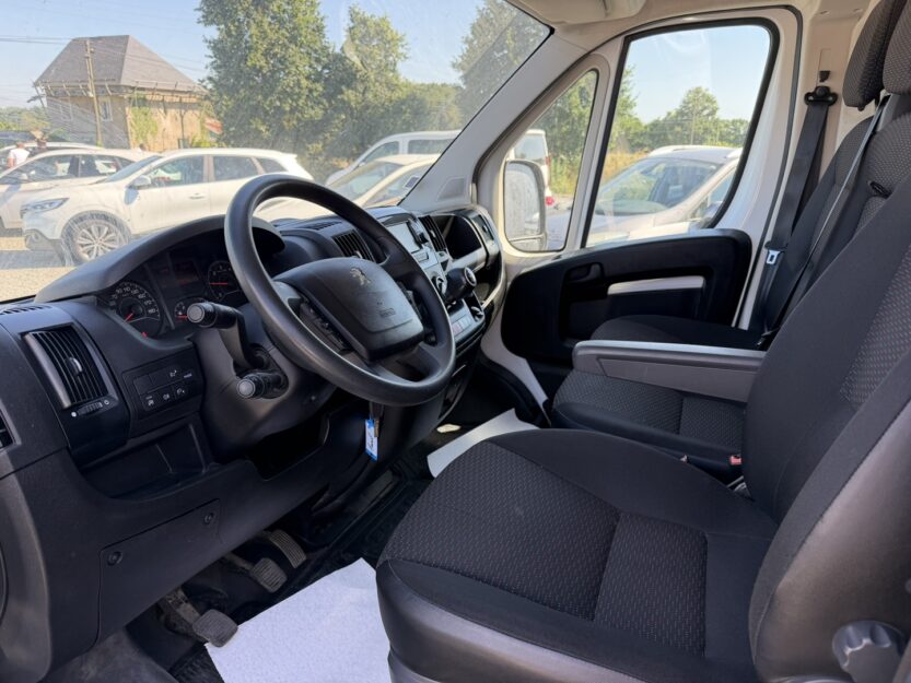 Voiture PEUGEOT BOXER FG