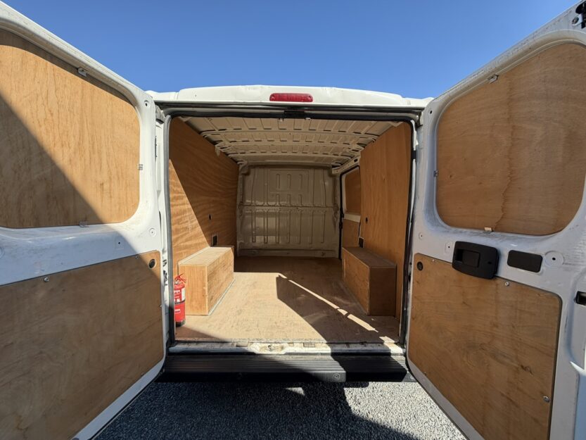 Voiture PEUGEOT BOXER FG