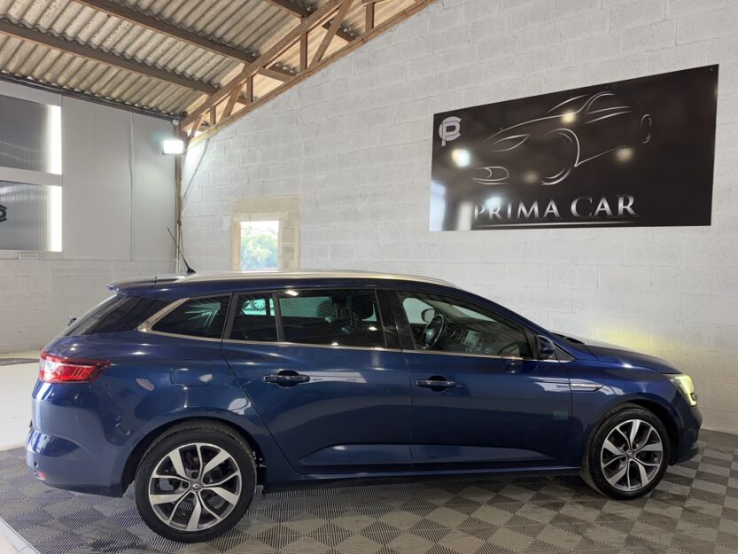 Voiture RENAULT MEGANE IV ESTATE