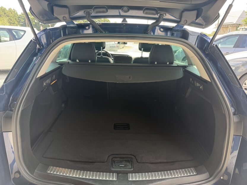 Voiture RENAULT MEGANE IV ESTATE