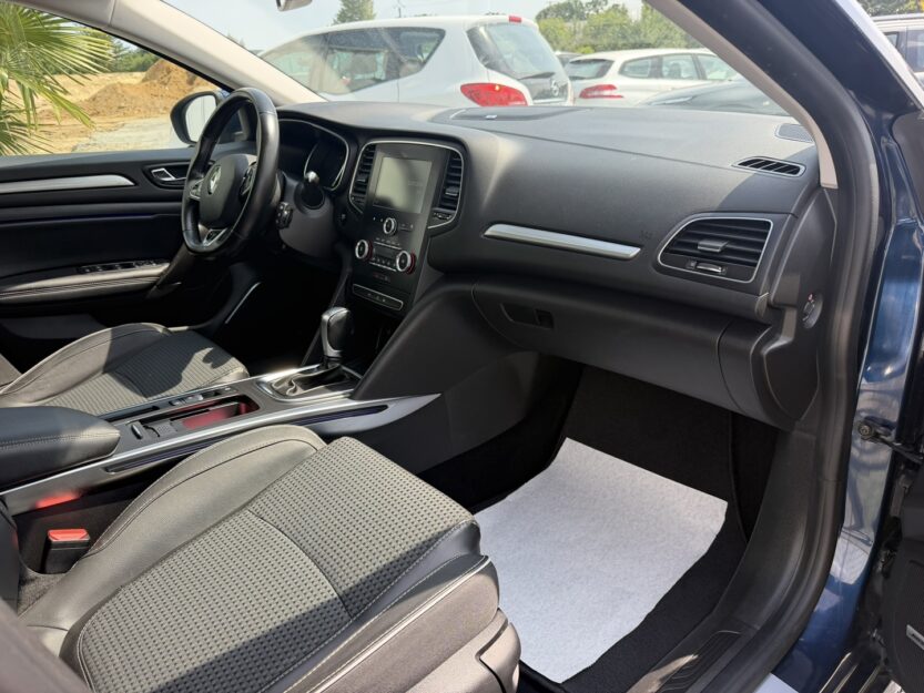 Voiture RENAULT MEGANE IV ESTATE