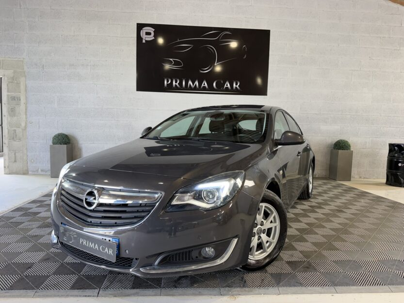 Voiture OPEL INSIGNIA