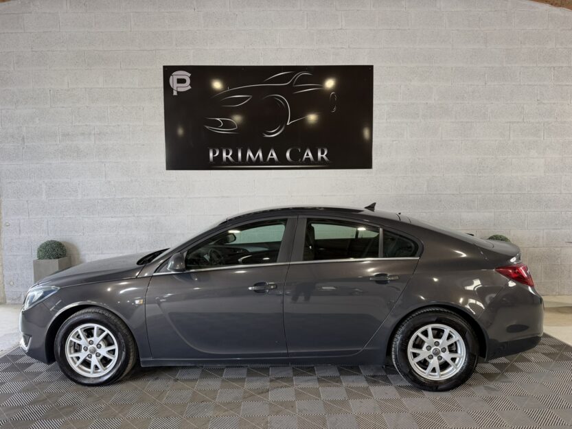 Voiture OPEL INSIGNIA