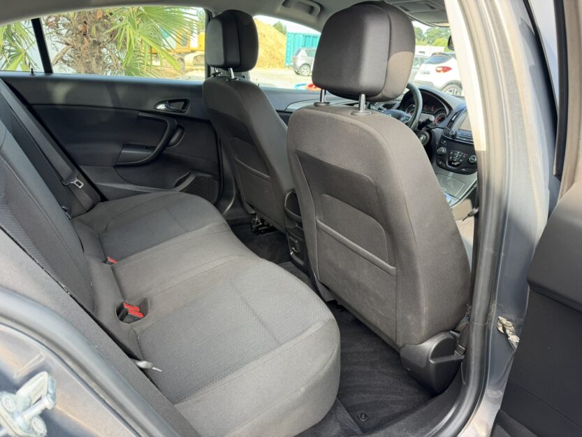 Voiture OPEL INSIGNIA