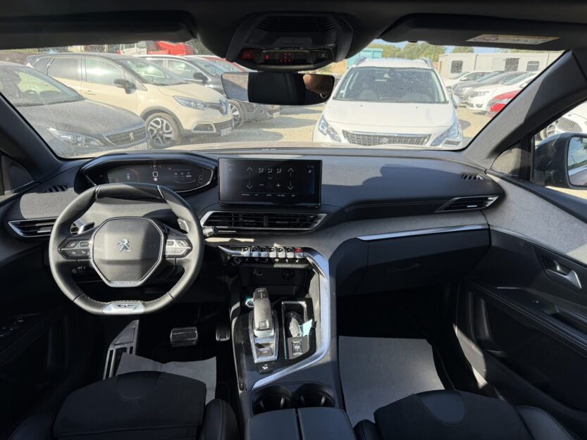 Voiture PEUGEOT 5008