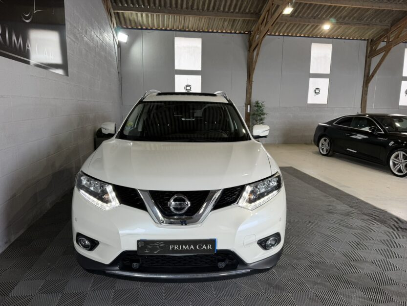 Voiture NISSAN X-TRAIL