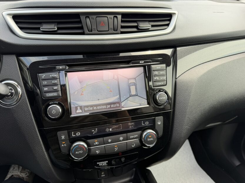 Voiture NISSAN X-TRAIL