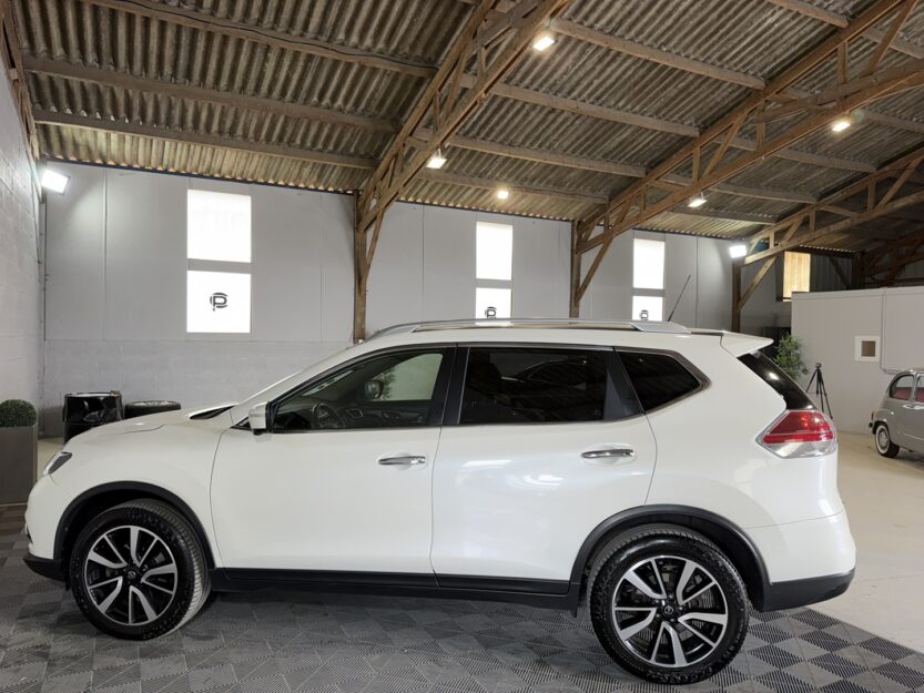 Voiture NISSAN X-TRAIL