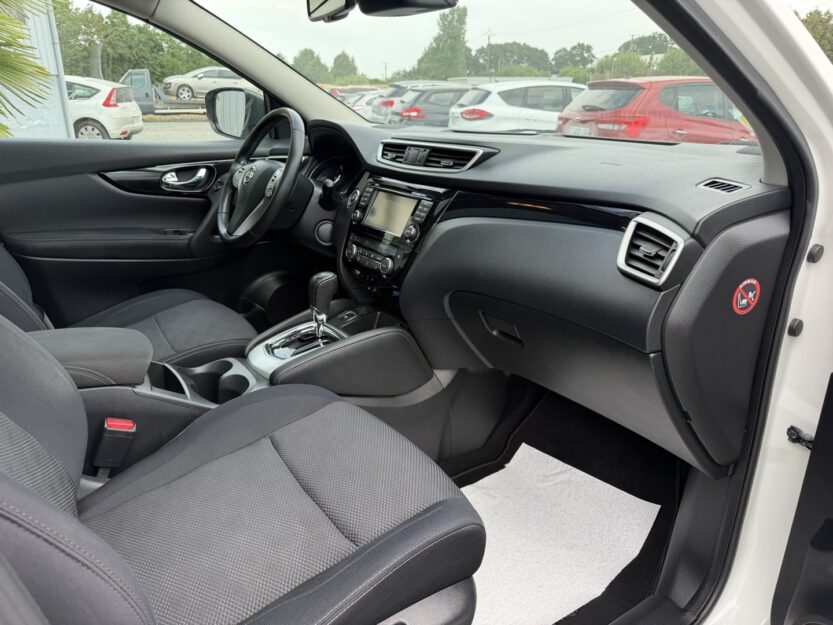Voiture NISSAN QASHQAI