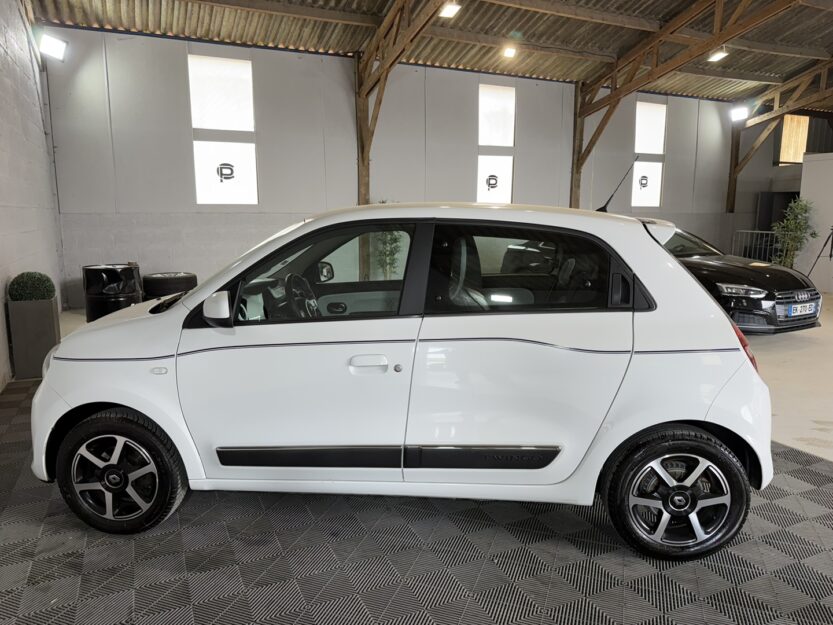 Voiture RENAULT TWINGO III