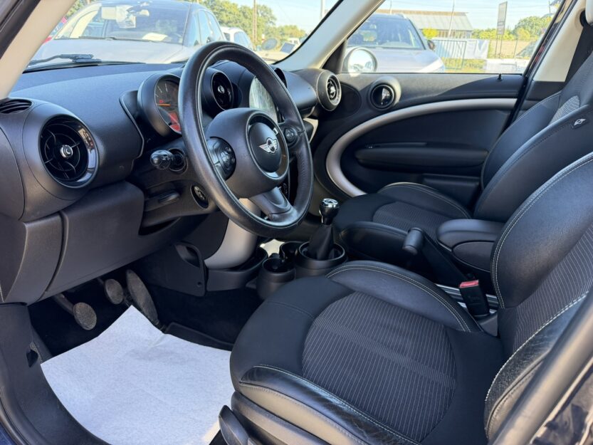 Voiture MINI COUNTRYMAN